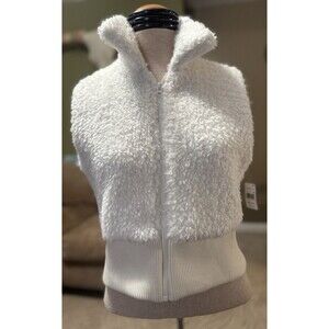 Wallflower Woman’s Ivory Faux Fur Vest Zip Up NWT Medium